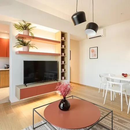 Magnificent Penthouse Gem In Privileged Location * Thessaloníki